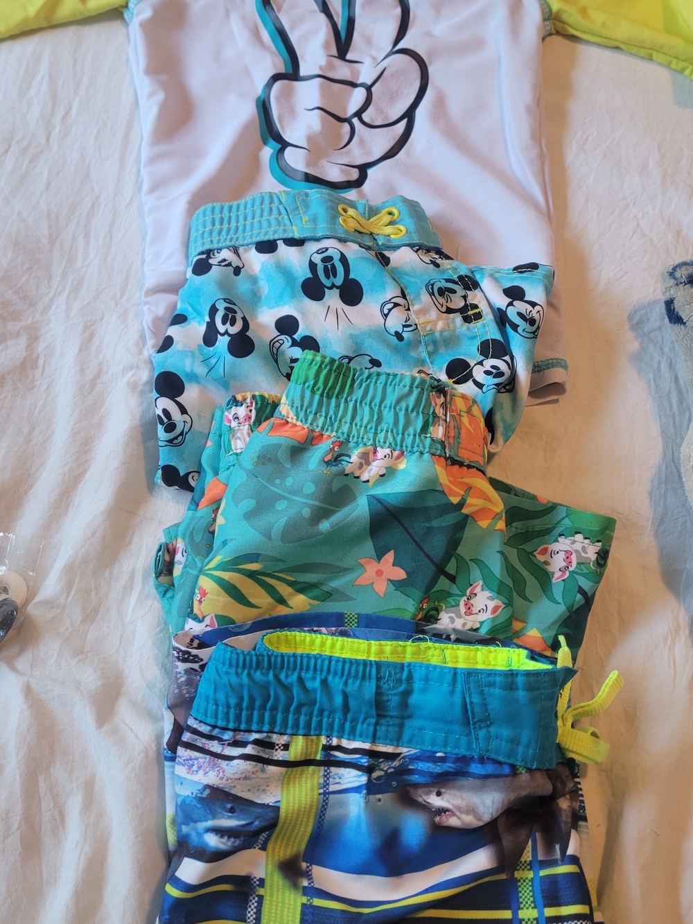 Lot Of 4 Boys Swim Trunks And Top Featuring DISNEY & SHARKS sz 5t/6t